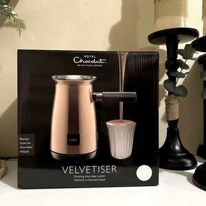 NEW The Velvetiser –Hotel Chocolat Velvetiser Beverage system Set White Edition